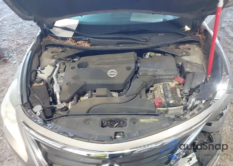 2013 Nissan Altima 2.5 S z USA, uszkodzony, nr VIN 1N4AL3AP5DC176156